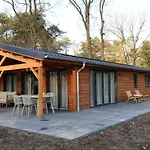 Luxe Houten Wellness Boshuisje Met Sauna Meijel