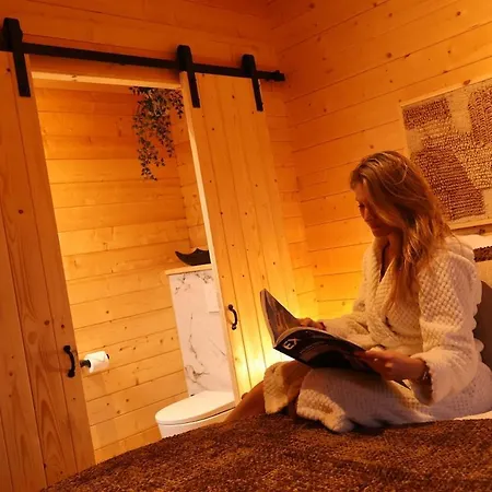 Luxe Houten Wellness Boshuisje Met Sauna Feriehus