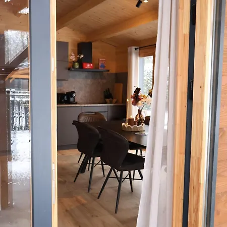 Vakantiehuis Luxe Houten Wellness Boshuisje Met Sauna *